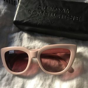 Feminine Sunday Somewhere Laura Sunglasses